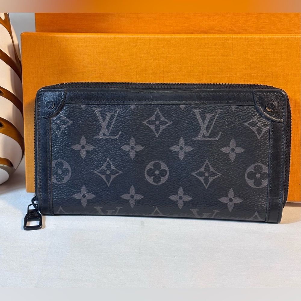 Louis Vuitton Trunk Zippy Wallet Eclipse Sold